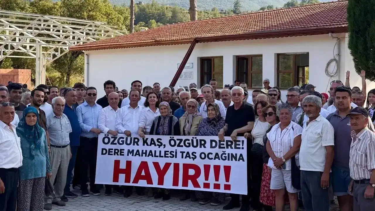 Kasta mermer ocagi protestosu sit alani ve orman varligina verilen onaya yurttas tepkili IjDnelah
